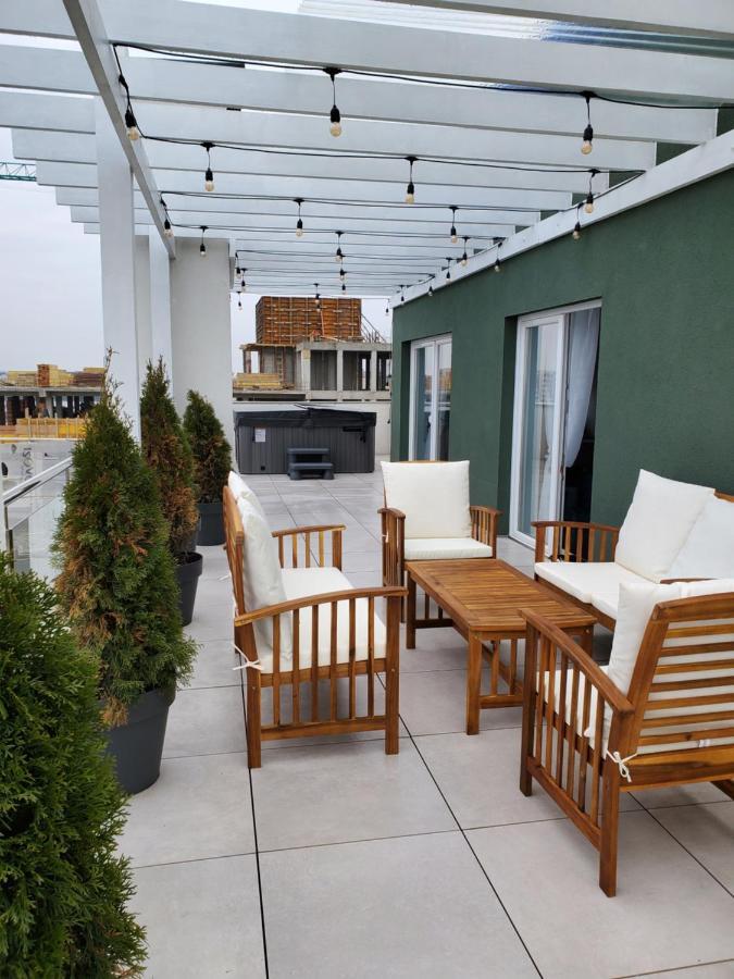 Jad- Penthouse With Jacuzzi And Mountain View - Coresi Brasov Bagian luar foto